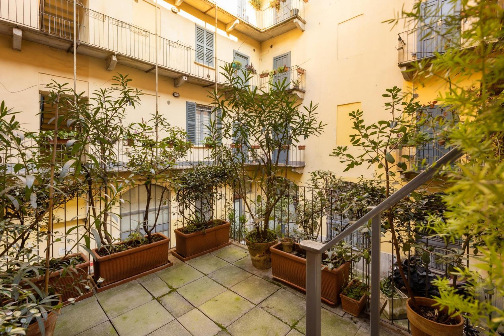 Bricks & Beams Studio In The Key Area Of Milan Exterior photo