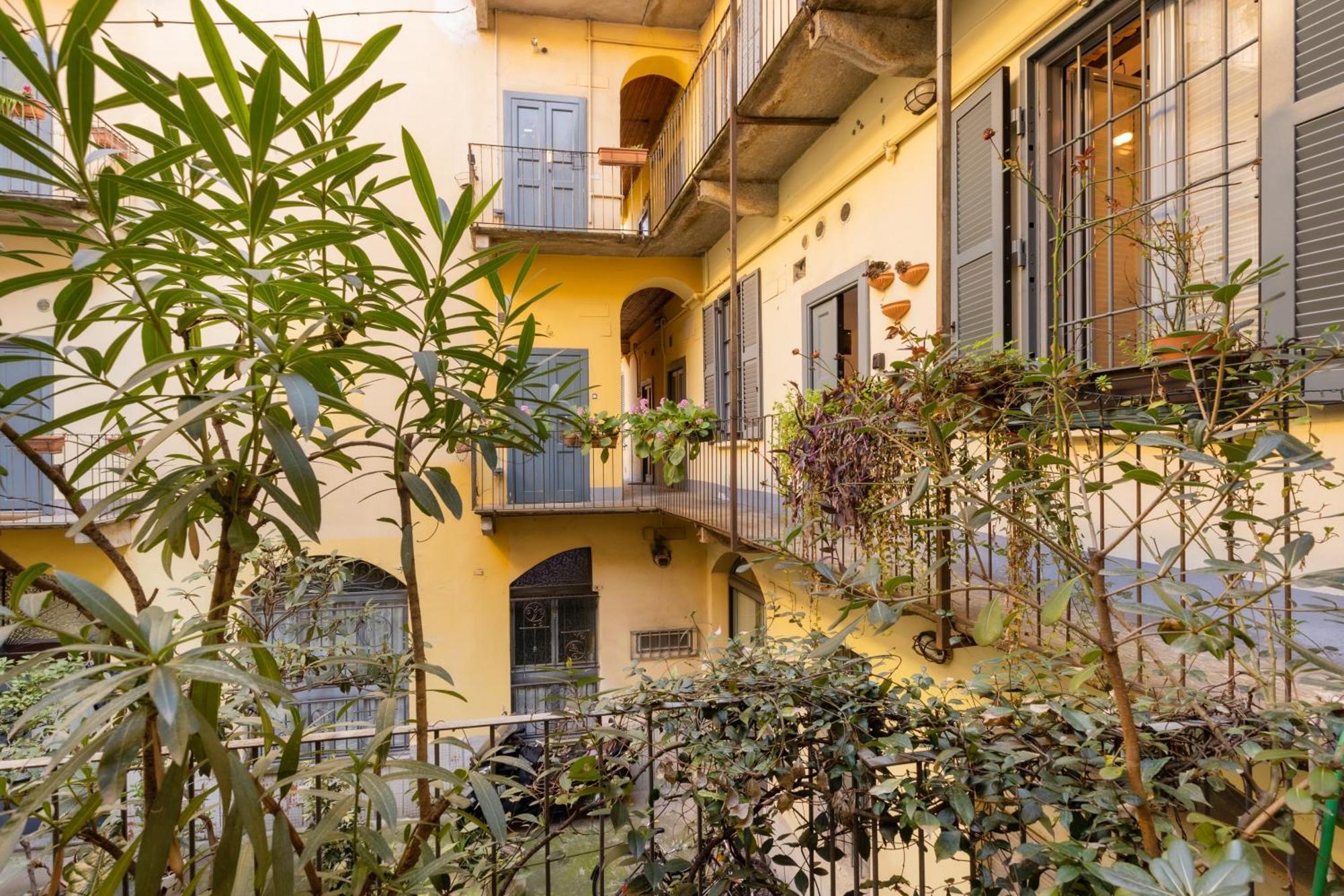 Bricks & Beams Studio In The Key Area Of Milan Exterior photo
