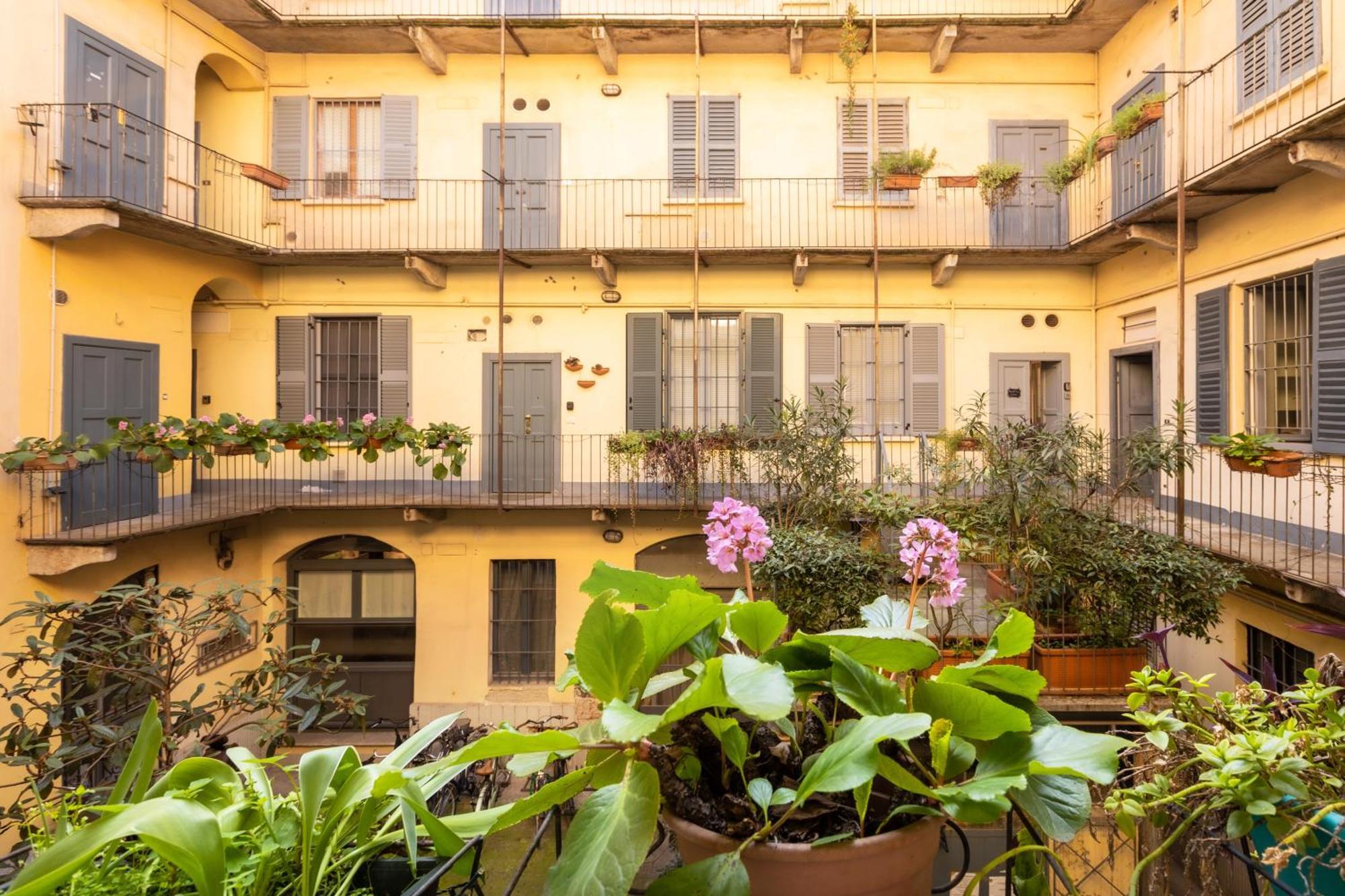 Bricks & Beams Studio In The Key Area Of Milan Exterior photo